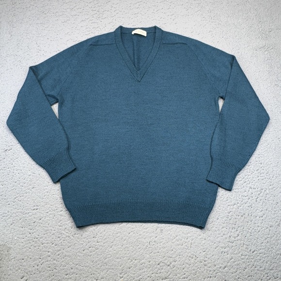 St. John Sweaters - Vintage St John Santana Knit Sweater Womens 12 Blue Aqua V Neck Raglan Pullover